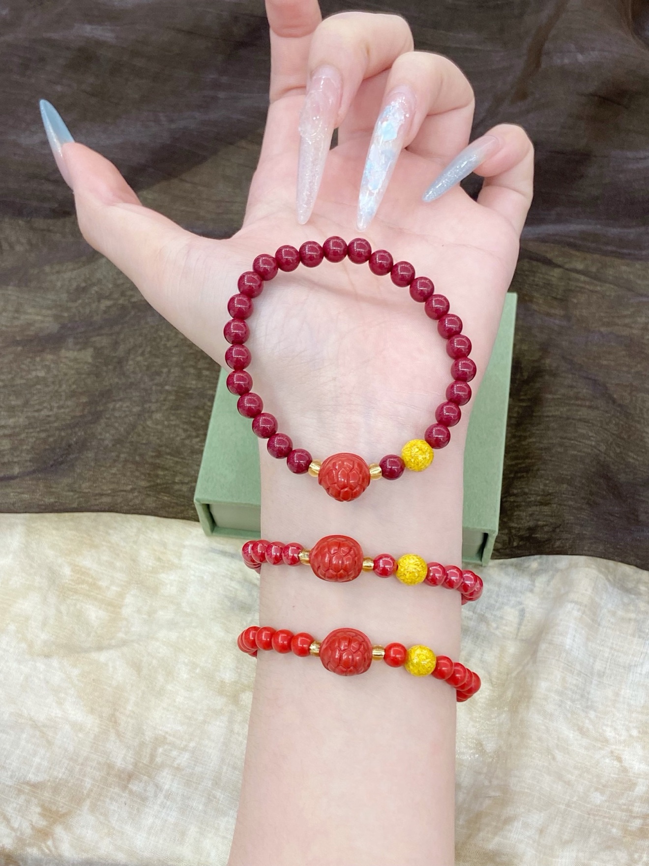 High-Content Cinnabar Fu Jia Tortoise-Shell Bracelet